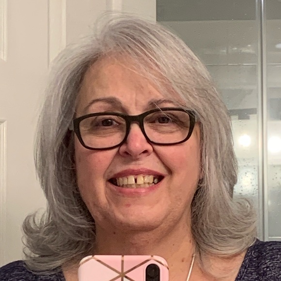 Meet your Posher, Amelia - Picture 1 of 1